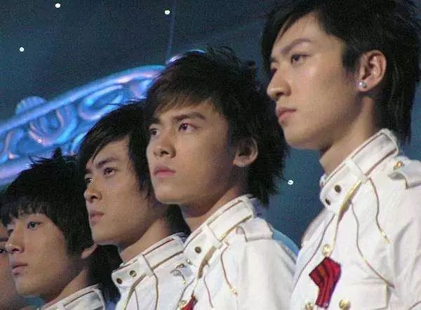 李易峰|成毅连播两剧上升快，继李易峰之后，欢瑞捧出下一位一哥有多难？