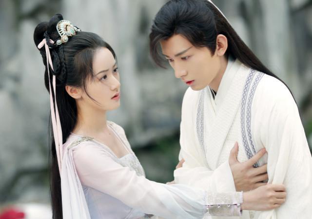 李易峰|成毅连播两剧上升快，继李易峰之后，欢瑞捧出下一位一哥有多难？