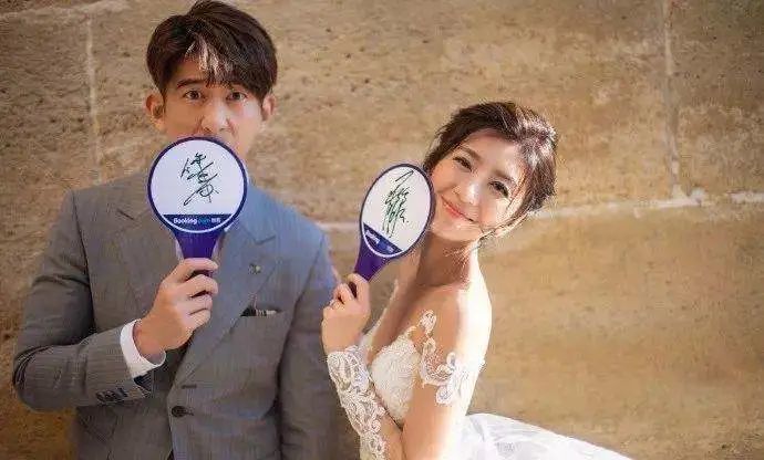 贾静雯|31岁结婚，离婚赔2600万，40岁遇到真爱，二婚的贾静雯是大赢家？