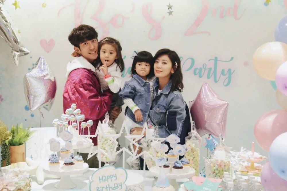 贾静雯|31岁结婚，离婚赔2600万，40岁遇到真爱，二婚的贾静雯是大赢家？