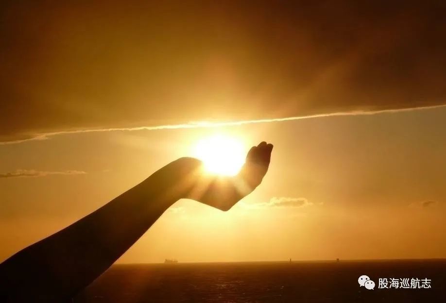 张教授说:全球抗疫曙光初现 "希望就在不远处等着我们"