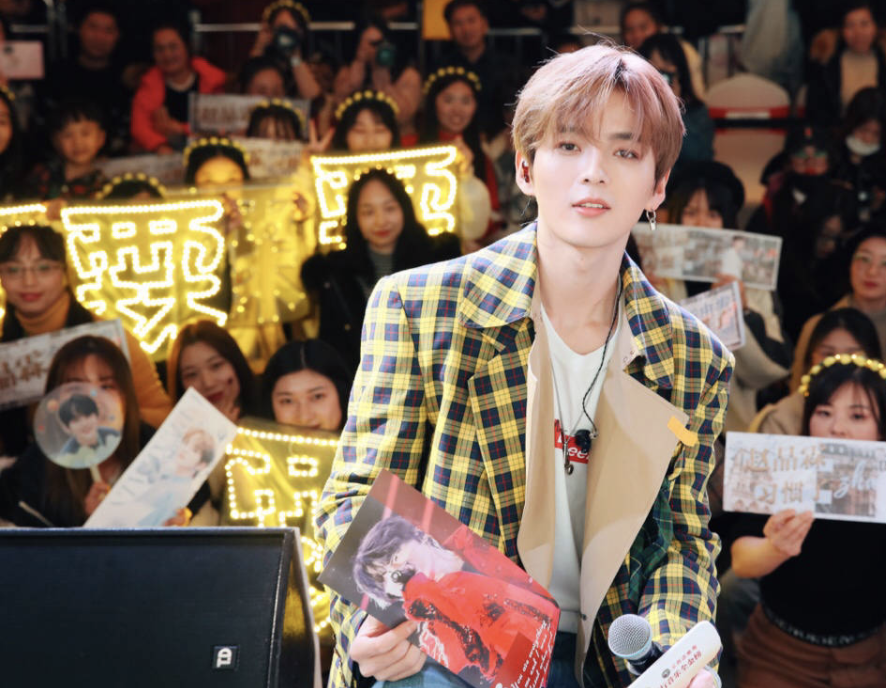 吴亦凡|郑爽表白吴亦凡：因为你才来录节目！吴亦凡瞬间结巴，眼神都变了