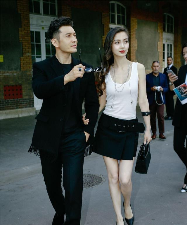 黄晓明|黄晓明baby秀情侣装，破离婚传闻，网友直呼衣服风格太可爱！