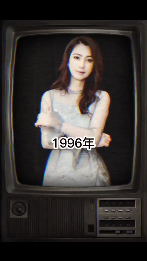 张丹峰|张丹峰自娱自乐生活惬意，洪欣晒照感慨时光太快，双方都不提彼此