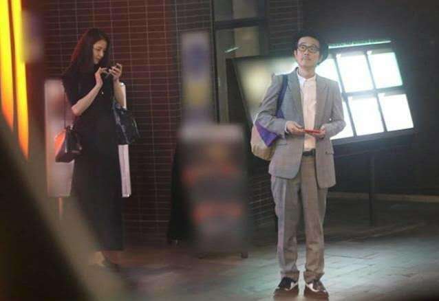 长泽雅美|长泽雅美新恋情？与56岁中川雅也约会，网友：美女为什么喜欢大叔？