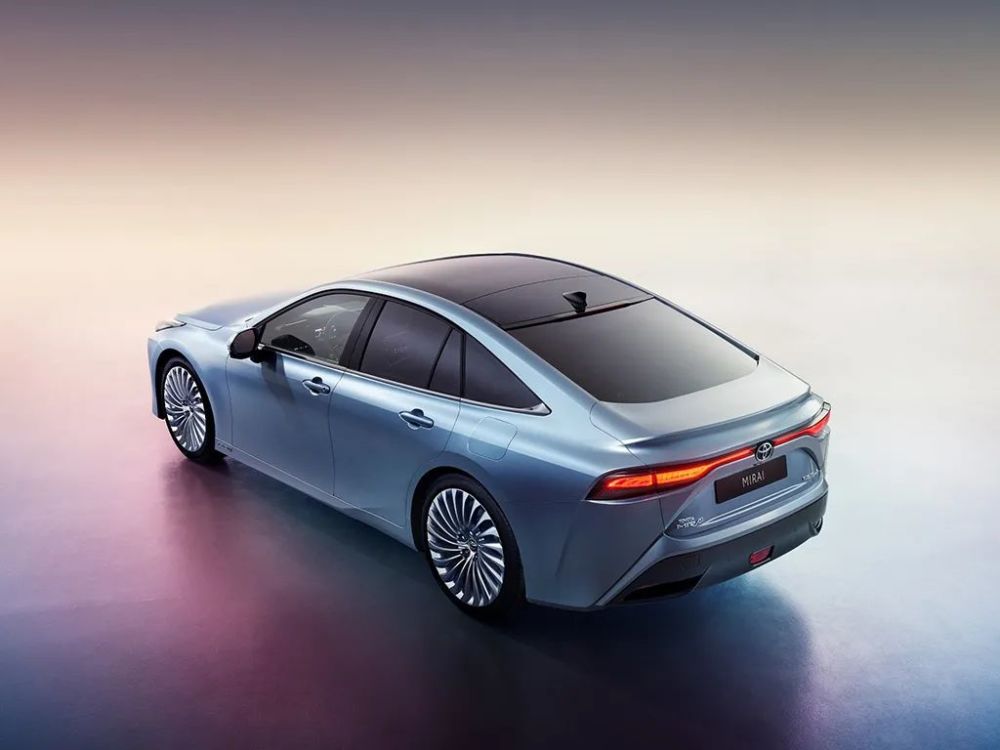 丰田|加氢气可跑650公里，丰田第二代Mirai有望亮相北京车展