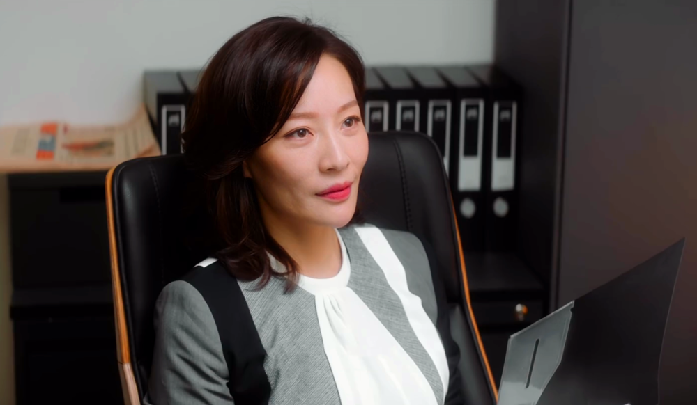 平凡的荣耀乘风破浪的女人们乔欣耀眼左小青温柔而飒爽