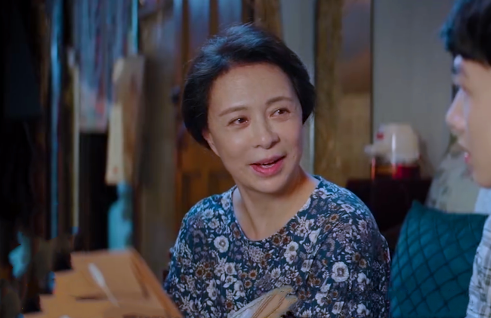 刘佳饰演孙弈秋妈妈