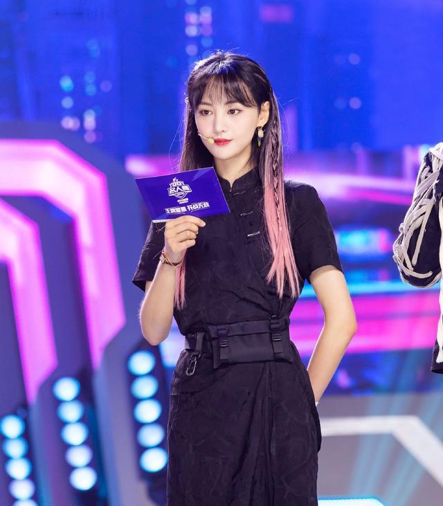 吴亦凡|吴亦凡：你为什么来潮流节目？郑爽：因为你啊！奇怪的CP增加了