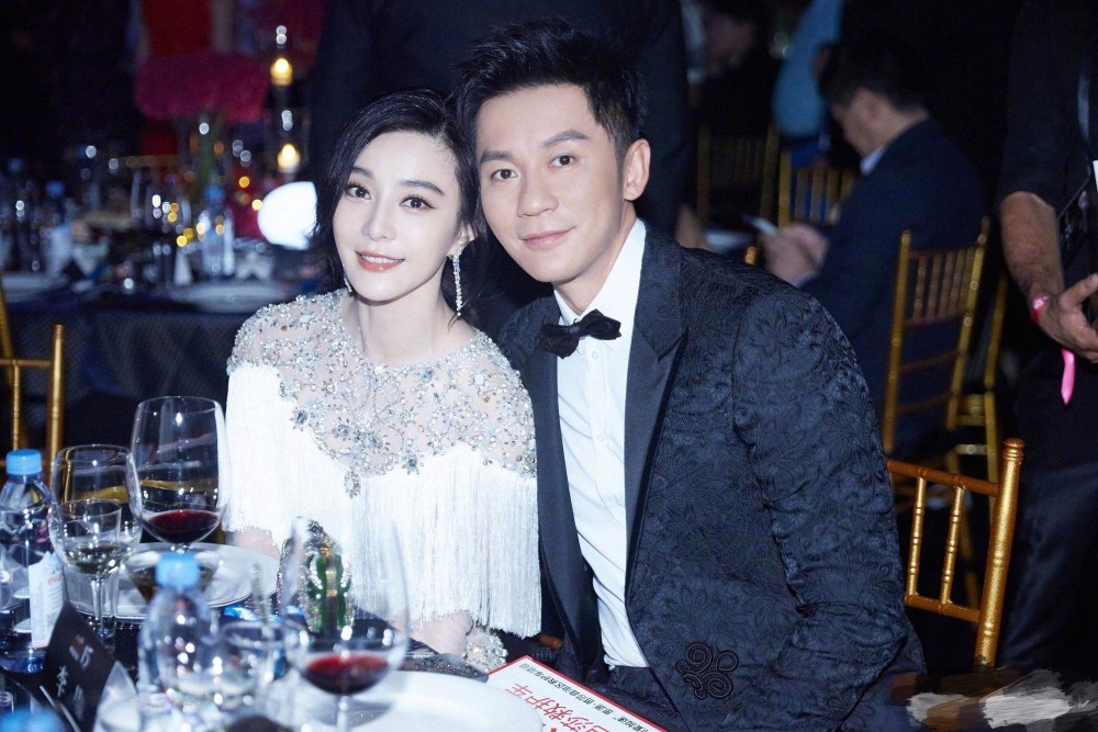 范冰冰|复合了？网友偶遇李晨，现场有无人机表演为范冰冰庆生