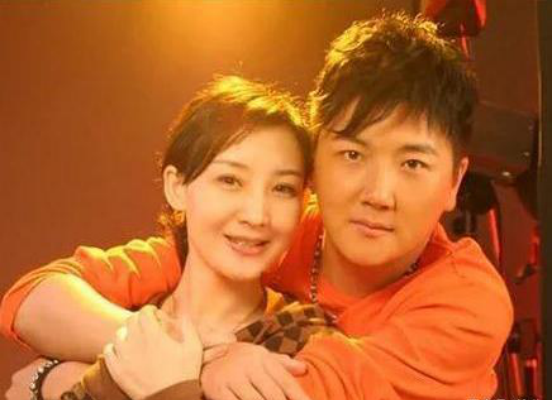 孙楠|中秋晚会明星阵容公布，但他的入选，却引来网友的一片骂声