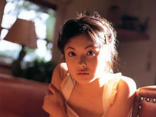 可尔必思|清新美少女的极致版本，这套沁人心脾的长相还能再打20年！