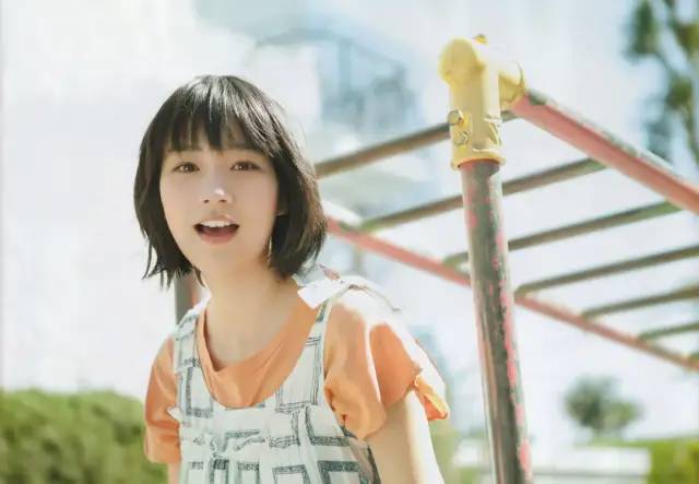 可尔必思|清新美少女的极致版本，这套沁人心脾的长相还能再打20年！
