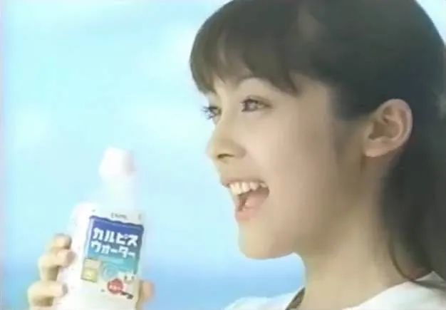 可尔必思|清新美少女的极致版本，这套沁人心脾的长相还能再打20年！