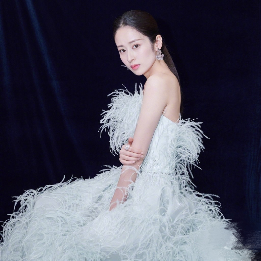 颖儿|颖儿自曝徒步旅行5天瘦10斤，曾为减肥一餐只吃“几粒米”