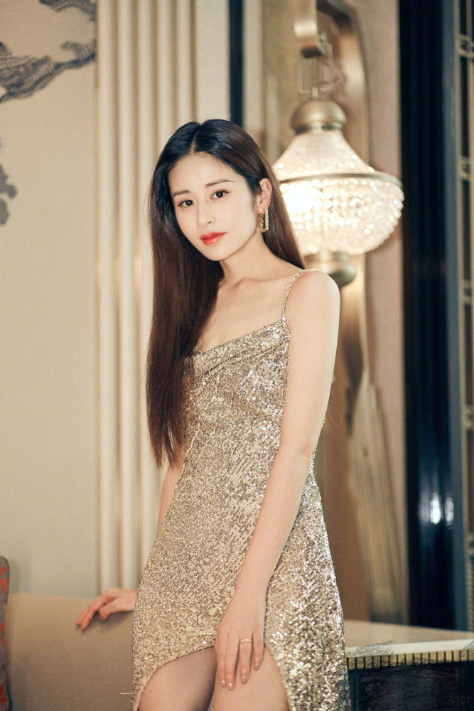 颖儿|颖儿自曝徒步旅行5天瘦10斤，曾为减肥一餐只吃“几粒米”