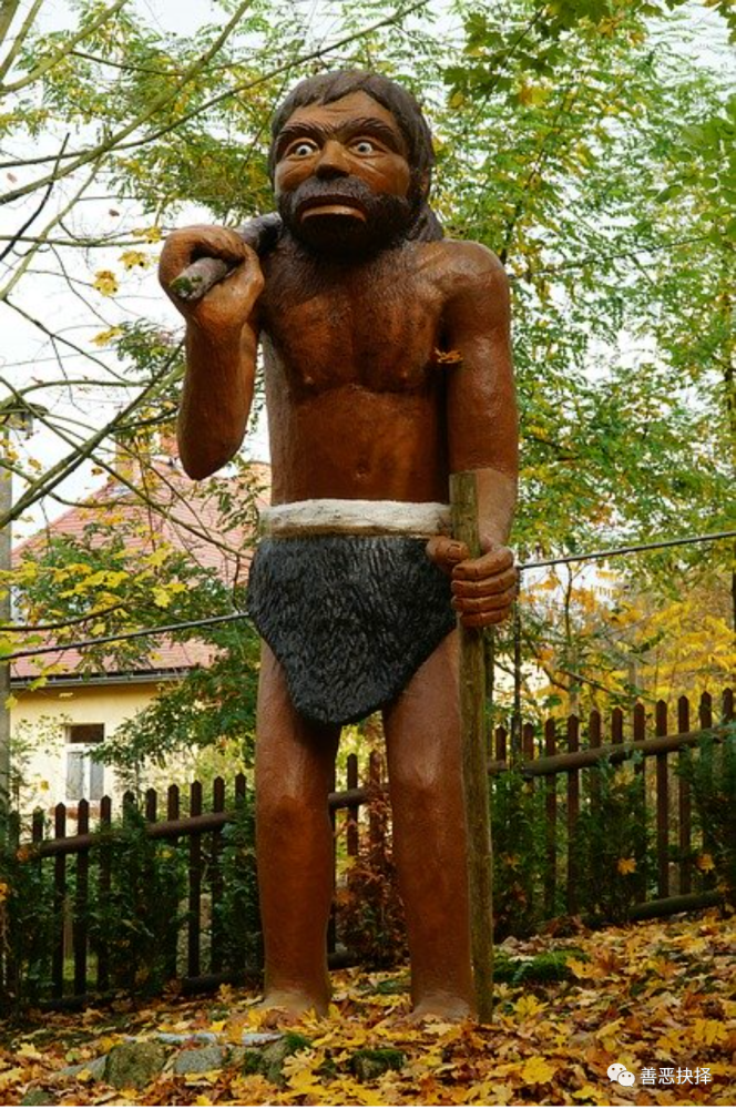 成年男性尼安德特人平均身高在一米六五到一米六八之间,其实跟我们