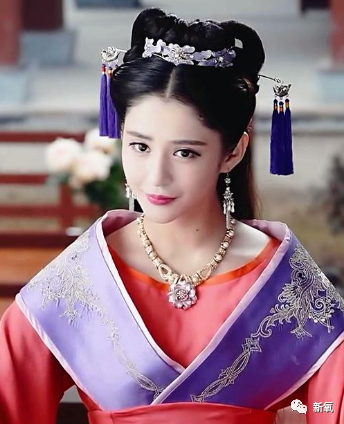 李心艾|当年差点打败昆凌上位的do脸狂魔，现在竟然胖到200斤了…