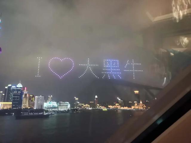 李晨|范冰冰被曝与前男友复合，疑借无人机当众表白，现场有人偶遇李晨