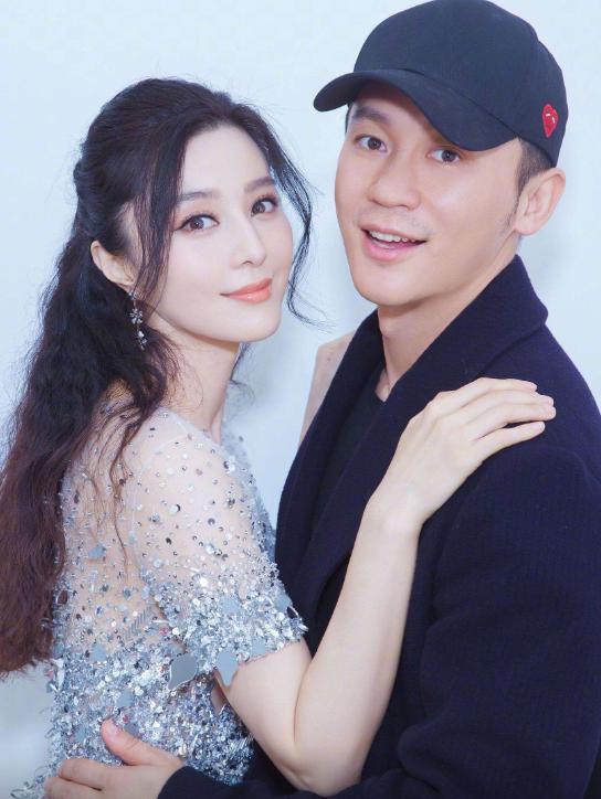 李晨|范冰冰被曝与前男友复合，疑借无人机当众表白，现场有人偶遇李晨