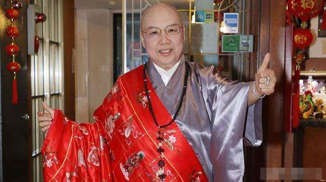 费贞绫|曾一手捧红2个弟弟，31岁退圈、35岁遁入空门，69岁却为钱面目狰狞