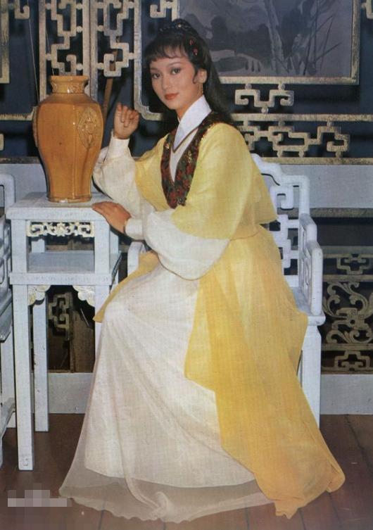 赵雅芝|1989年，他抛妻弃子遁入空门，只因赵雅芝的“诱惑”，后悔吗