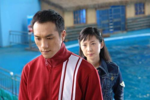 "沉迷恋爱"不结婚,周迅为他与恩师决裂,生下2孩惨遭"打脸"