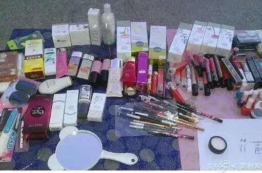 警方提醒|警方提醒：地摊这6样东西不要碰