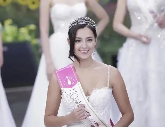 谢嘉怡|人红是非多！港姐冠军谢嘉怡疑似不雅照传出，获肥妈力证并非本人