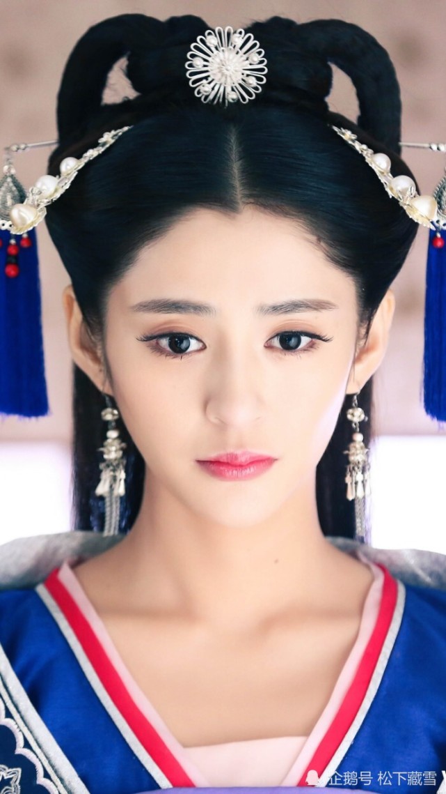 第一次看到李心艾是在《锦绣未央》里,她饰演的长乐公主,这个角色是