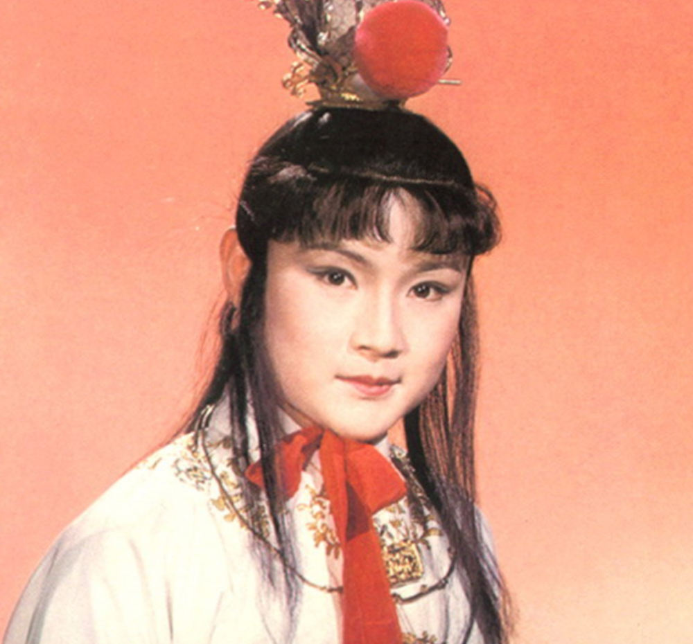 林黛玉|宝玉黛玉正要聊燕窝，为何看见赵姨娘，就默默使眼色悄悄走开？