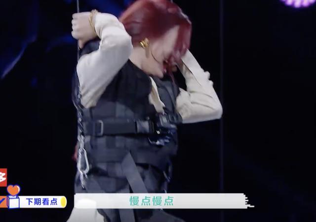 黄晓明|撒娇的女人最好命？黄晓明被虞书欣“掏出”害羞表情