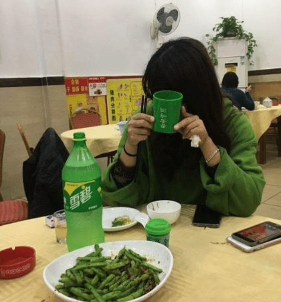 起风啦文心兰 2020-09-14 13:12:37 这位滴滴小哥,实在是看着羡慕