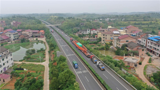 货总重量为395吨),途经的高速公路线路为:雁峰收费站——g72泉南高速