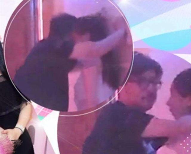 沈腾|沈腾夜会美女被拍！疑打暗号会所过夜，怕露馅离开后反复检查衣服