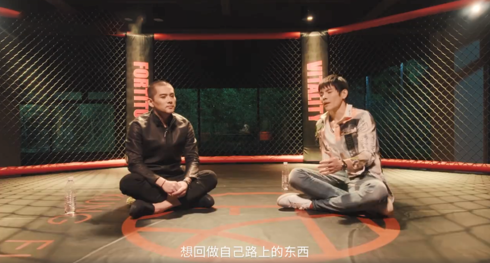 郭碧婷|向佐郭碧婷买包年热搜？向佐否认回应：为不上热搜与郭碧婷拒绝合体