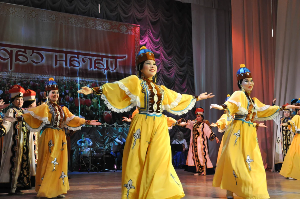 生活在欧洲的黄种人民族卡尔梅克人他们如今过着什么样的生活