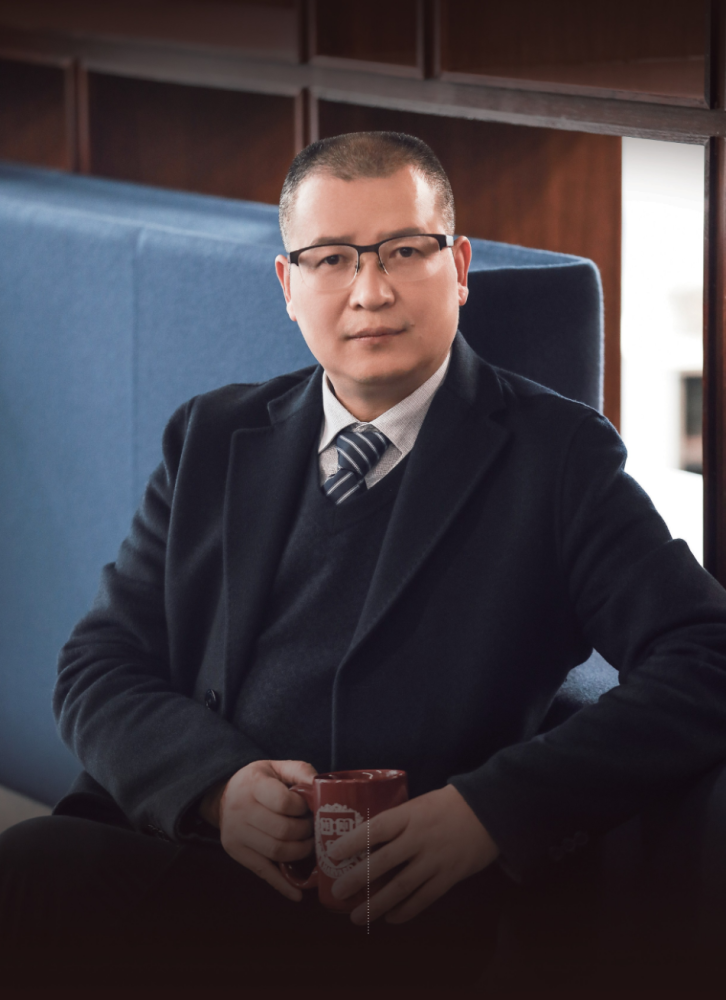 在泥泞中蹚出自主教育路访重庆巴川中学总校长郭洪