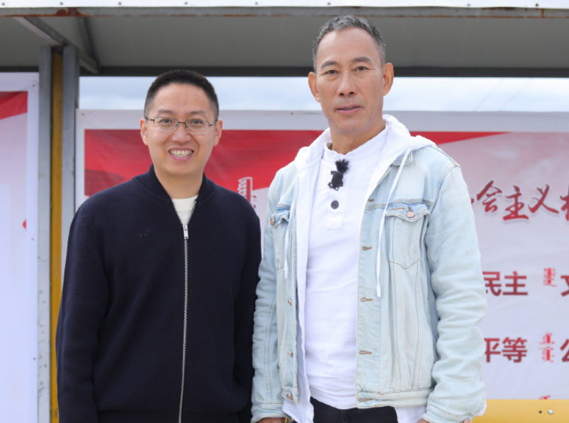 沈梦辰|王思聪点赞张小龙，工作人员晒合照，沈梦辰好无辜