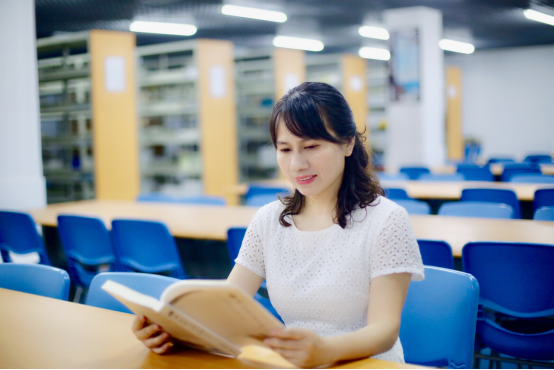 听听光明区高级中学这位"最美教师"怎么说_腾讯新闻