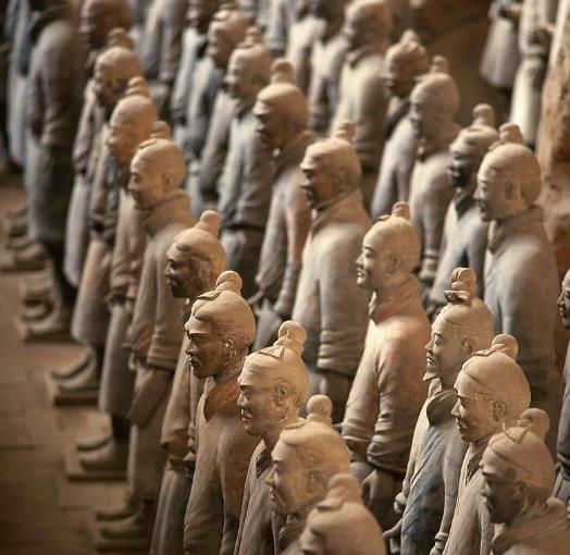 兵马俑|始皇陵中有一张神秘的“脸”，专家无法解释，仅仅和世人见过4次面