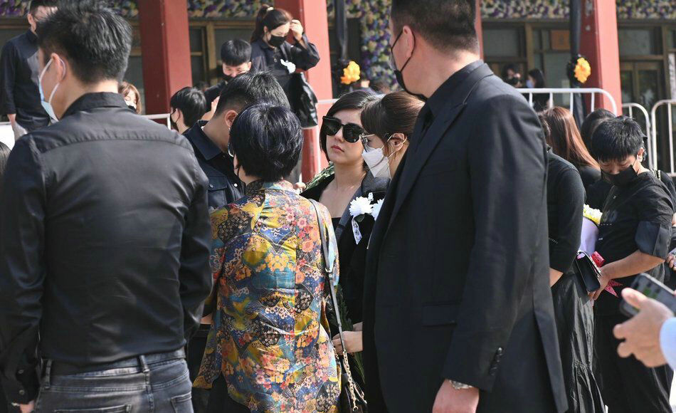 黄子韬|黄子韬爸爸追悼会低调举行：优秀的父亲，给儿子留下的不止是财富