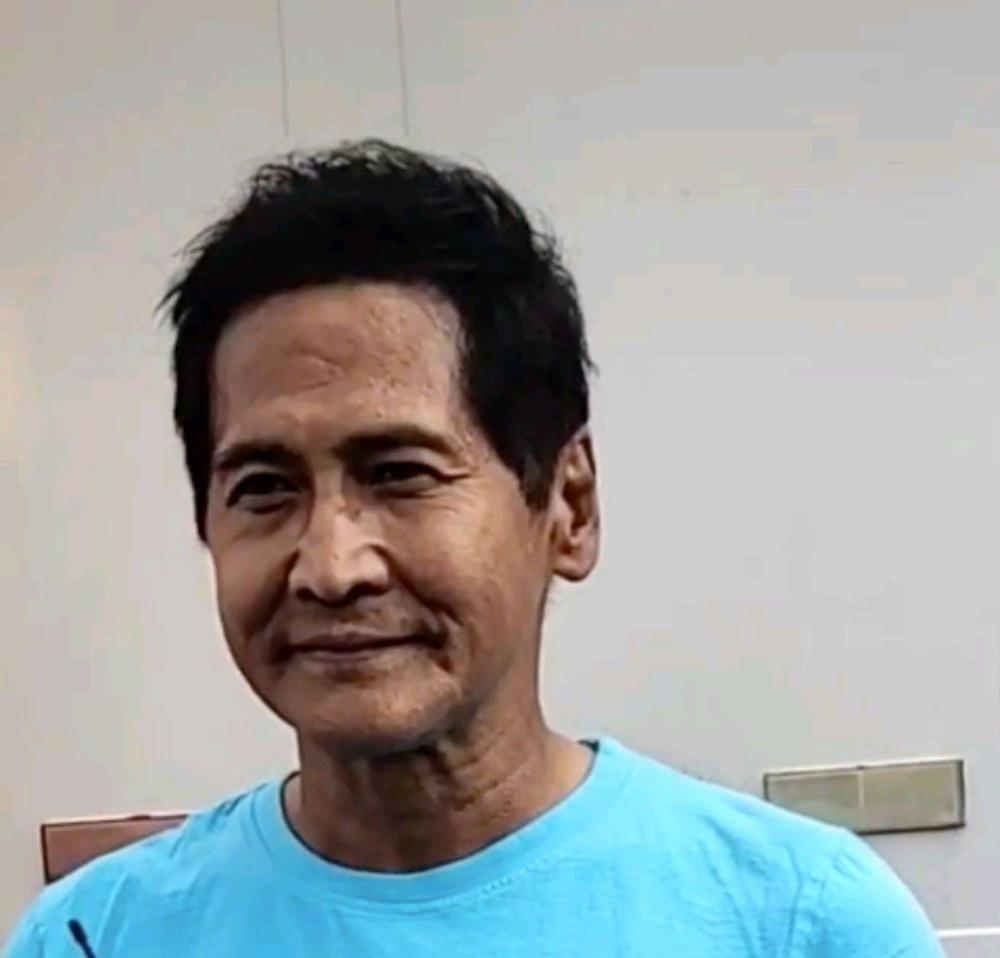 60岁齐秦参加央视节目,老态明显手臂暴起青筋!像80岁老头?