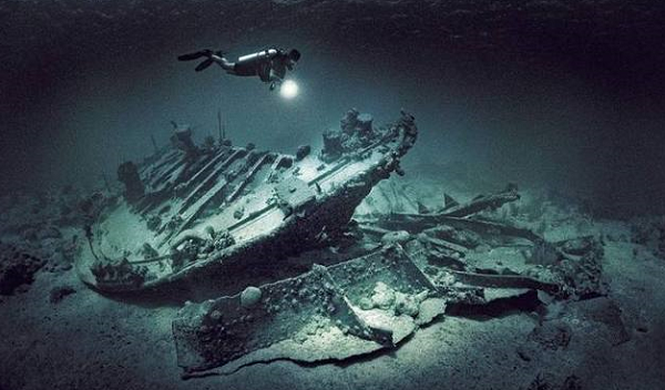 沃尔特法恩|22年前，德国水泥工听同事讲了个传说，出海打捞出6万件中国珍宝