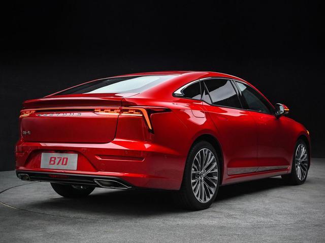 奔腾b70|颜值爆棚，一汽奔腾全新B70北京车展亮相，有望11月上市销售
