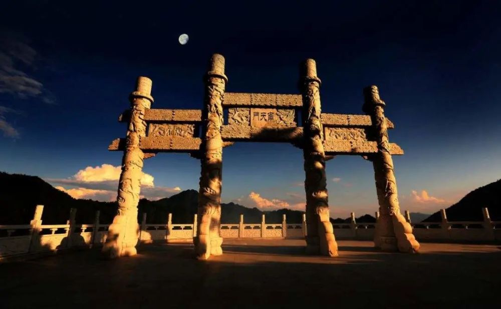 神话传说中的四大天门