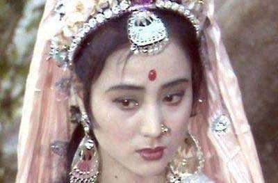 鞠婧祎|鞠婧祎晒新剧cos“玉兔精”，网友反映太真实，“花瓶”翻身成功？