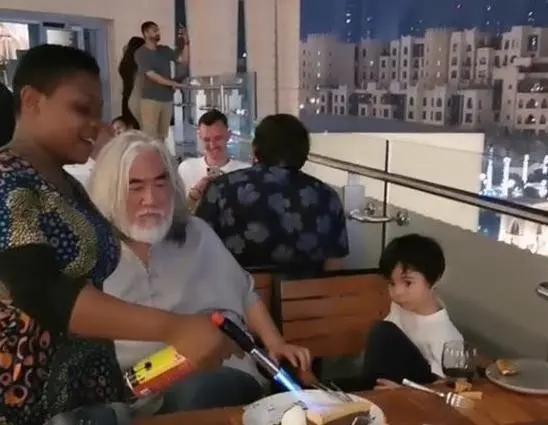 张纪中|张纪中官宣再婚！观众发现，张纪中的戏只有自导自演才好看