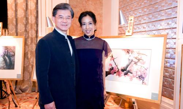 朱玲玲|霍英东夫人出殡，遗体与亡夫合葬，前儿媳妇朱玲玲2嫁百亿富豪