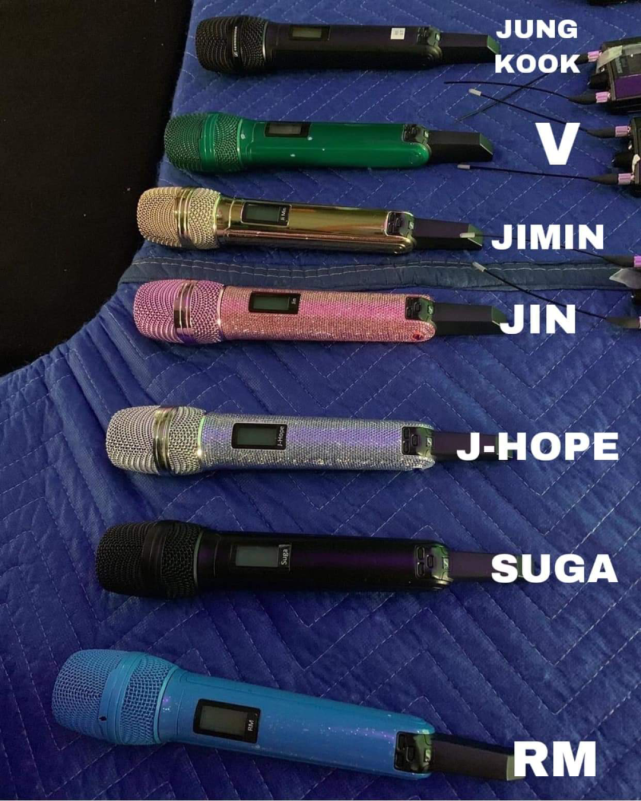 防弹少年团的麦克真的好酷简直就像是为他们量身定制的